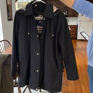 Burberry women’s lined raincoat